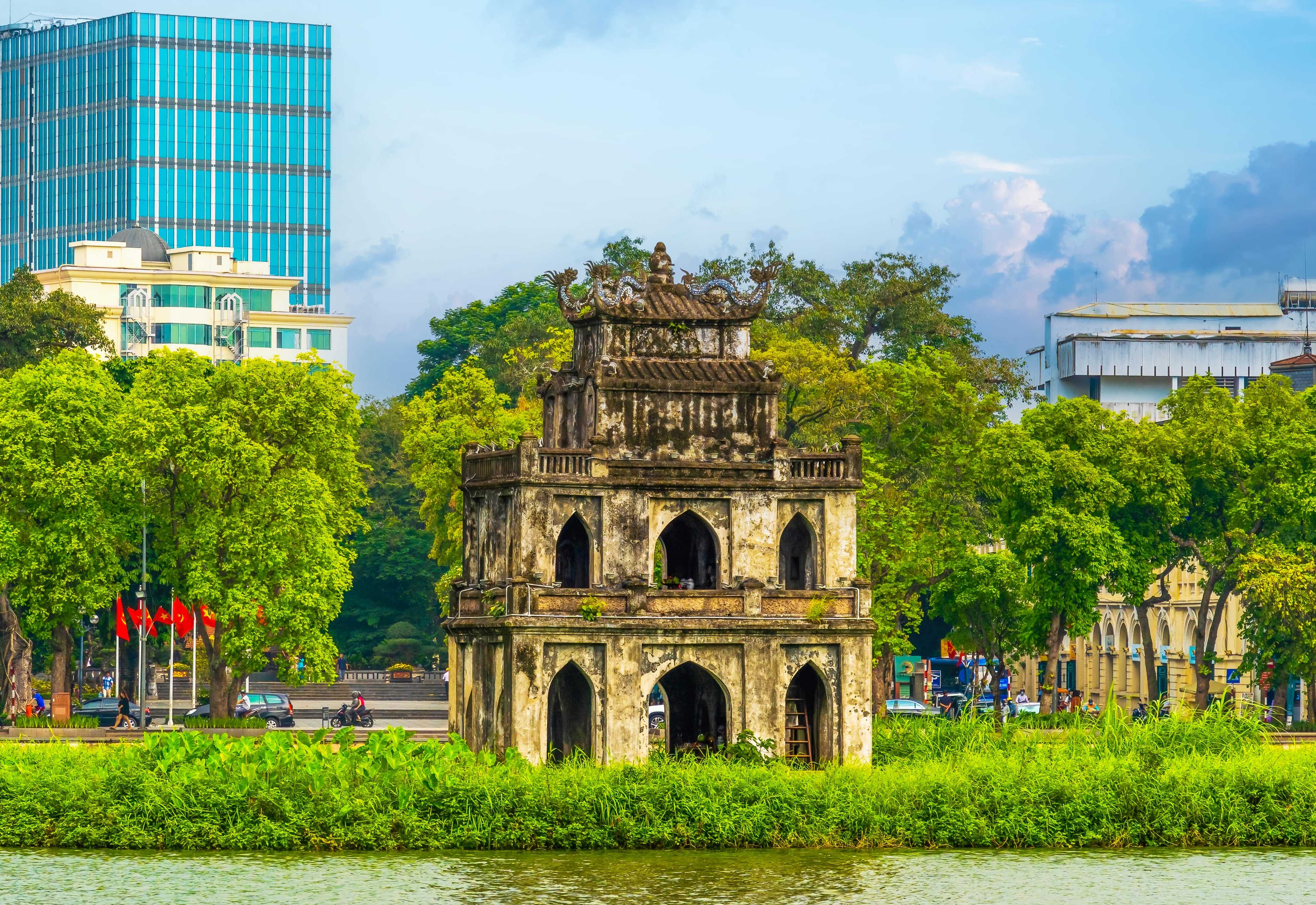 HOAN KIEM LAKE